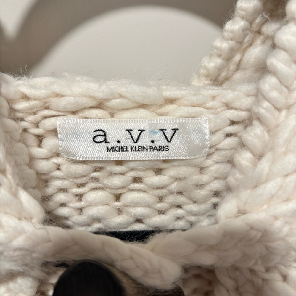 Chunky Knit Toggle Sweater - Picture 4 of 4